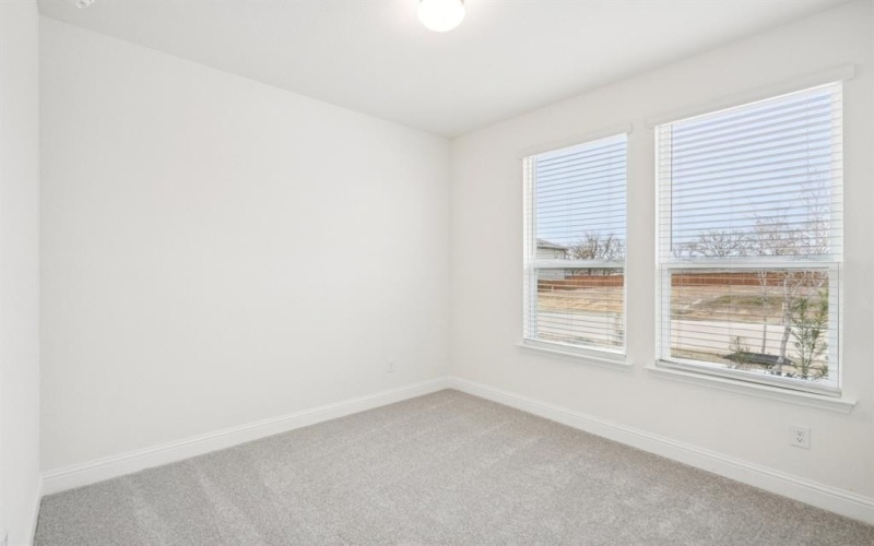 2724 Goldfinch Drive, Denton, TX 76205, 4 Habitaciones Habitaciones , ,2 BañosBaños,Residential,En Venta,2724 Goldfinch Drive,0,21102679