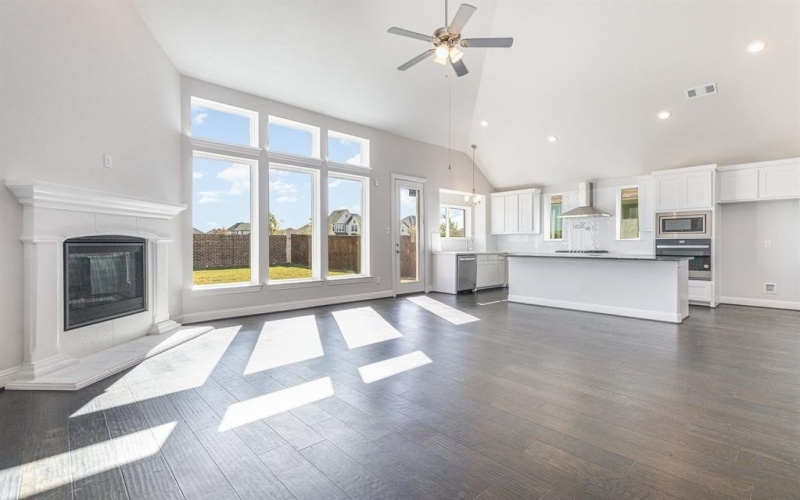 446 Matador Drive, Fate, TX 75189, 3 Habitaciones Habitaciones , ,2 BañosBaños,Residential,En Venta,446 Matador Drive,0,21102976