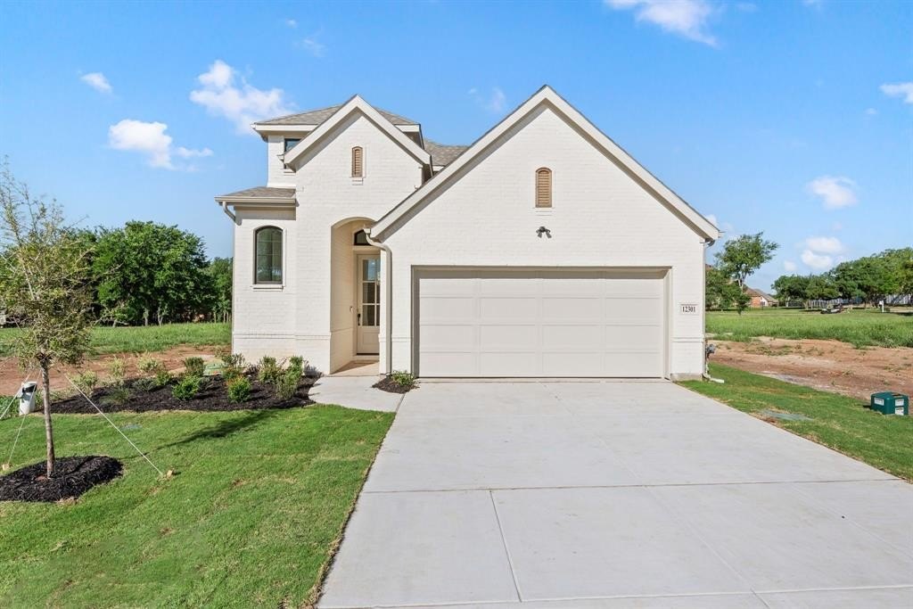12301 Ross Calhoun Drive, Fort Worth, TX 76179, 3 Bedrooms Bedrooms, ,2 BathroomsBathrooms,Residential,For Sale,12301 Ross Calhoun Drive,0,21102996