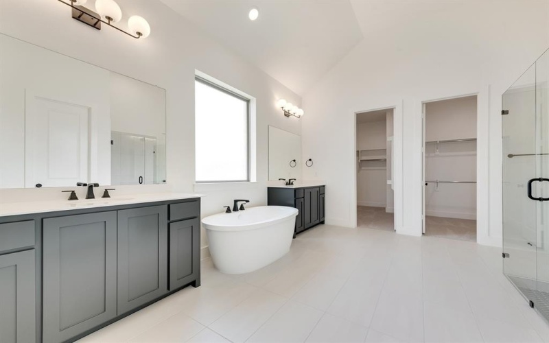 814 Montrose Drive, Rockwall, TX 75087, 4 Bedrooms Bedrooms, ,5 BathroomsBathrooms,Residential,For Sale,814 Montrose Drive,0,21103003