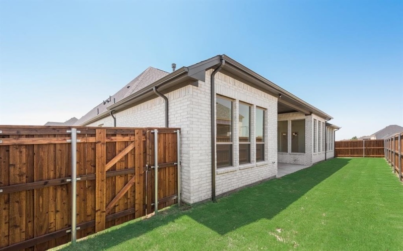 814 Montrose Drive, Rockwall, TX 75087, 4 Bedrooms Bedrooms, ,5 BathroomsBathrooms,Residential,For Sale,814 Montrose Drive,0,21103003