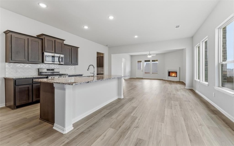 3520 Columbus Street, Gainesville, TX 76240, 3 Habitaciones Habitaciones , ,2 BañosBaños,Residential,En Venta,3520 Columbus Street,0,21103170