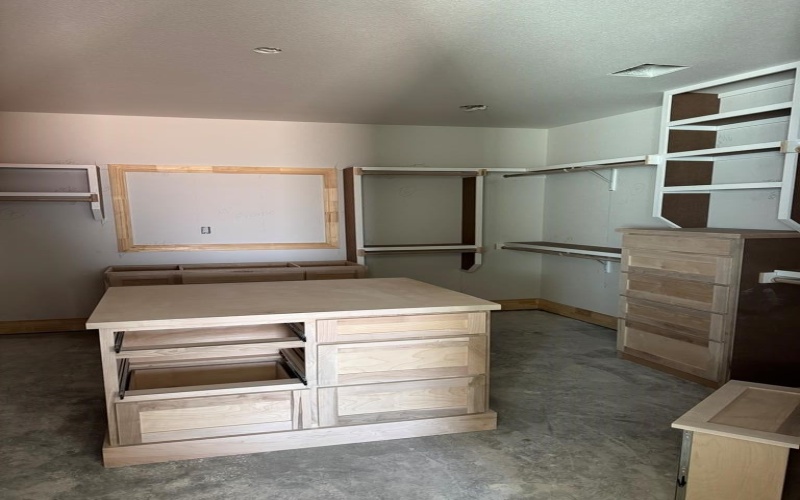 5609 E County Rd 95, Midland, TX 79706, 4 Bedrooms Bedrooms, ,3 BathroomsBathrooms,Residential,For Sale,5609 E County Rd 95,0,164151