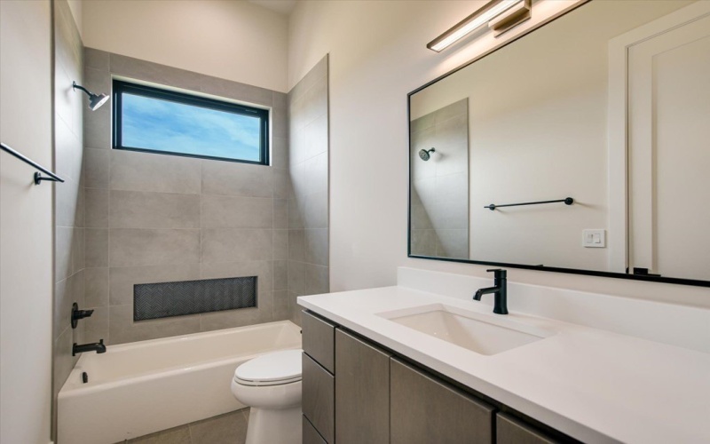 109 Island Court, Horseshoe Bay, TX 78657, 4 Habitaciones Habitaciones , ,5 BañosBaños,Residential,En Venta,109 Island Court,0,50086565