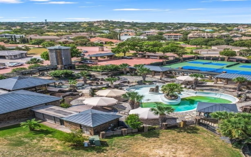 101 Manciano Dr., Horseshoe Bay, TX 78657, 3 Habitaciones Habitaciones , ,2 BañosBaños,Residential,En Venta,101 Manciano Dr.,0,50086567