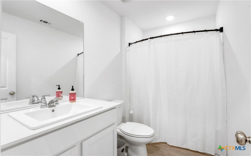 3230 Mound Ridge, New Braunfels, TX 78130, 3 Habitaciones Habitaciones , ,2 BañosBaños,Residential,En Venta,3230 Mound Ridge,0,596848