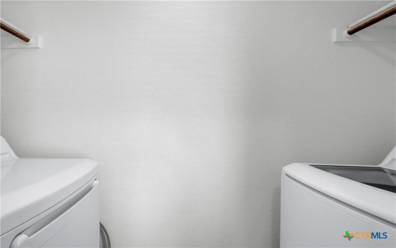 3230 Mound Ridge, New Braunfels, TX 78130, 3 Habitaciones Habitaciones , ,2 BañosBaños,Residential,En Venta,3230 Mound Ridge,0,596848