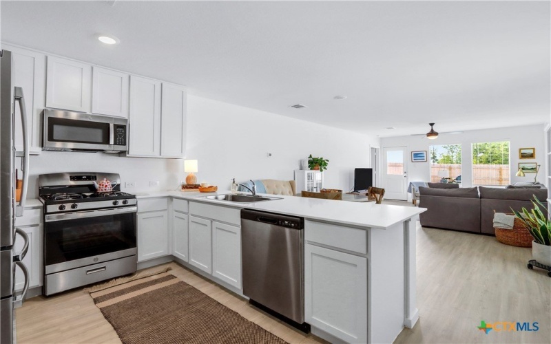 3230 Mound Ridge, New Braunfels, TX 78130, 3 Habitaciones Habitaciones , ,2 BañosBaños,Residential,En Venta,3230 Mound Ridge,0,596848