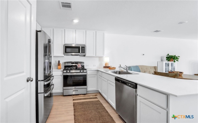 3230 Mound Ridge, New Braunfels, TX 78130, 3 Habitaciones Habitaciones , ,2 BañosBaños,Residential,En Venta,3230 Mound Ridge,0,596848