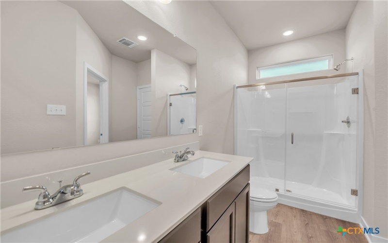 406 University Avenue, Troy, TX 76579, 3 Bedrooms Bedrooms, ,2 BathroomsBathrooms,Residential,For Sale,406 University Avenue,0,596963