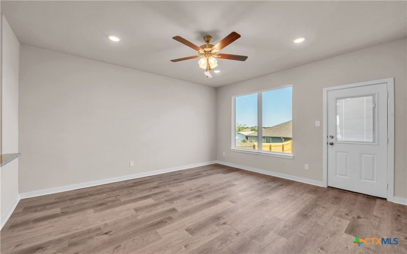 406 University Avenue, Troy, TX 76579, 3 Bedrooms Bedrooms, ,2 BathroomsBathrooms,Residential,For Sale,406 University Avenue,0,596963