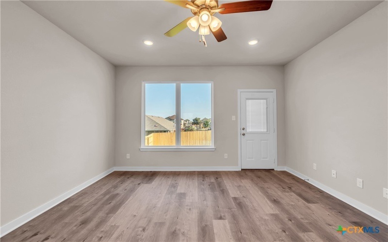 406 University Avenue, Troy, TX 76579, 3 Bedrooms Bedrooms, ,2 BathroomsBathrooms,Residential,For Sale,406 University Avenue,0,596963