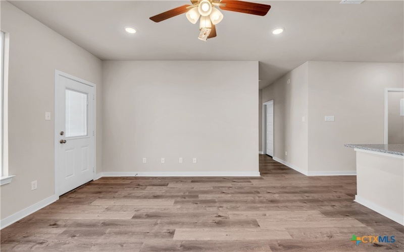 406 University Avenue, Troy, TX 76579, 3 Bedrooms Bedrooms, ,2 BathroomsBathrooms,Residential,For Sale,406 University Avenue,0,596963