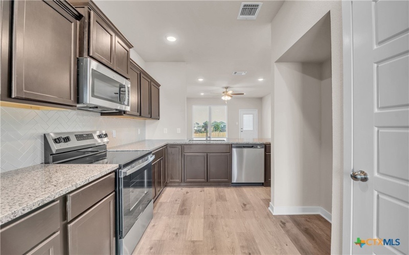 406 University Avenue, Troy, TX 76579, 3 Bedrooms Bedrooms, ,2 BathroomsBathrooms,Residential,For Sale,406 University Avenue,0,596963