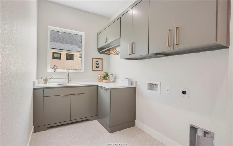 4756 Coral River Road, College Station, TX 77845, 4 Bedrooms Bedrooms, ,3 BathroomsBathrooms,Residential,For Sale,4756 Coral River Road,0,25011327