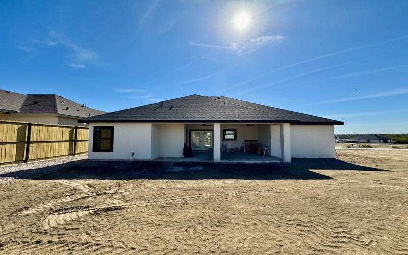 2717 Kash Drive, Eagle Pass, TX 78852, 4 Habitaciones Habitaciones , ,2 BañosBaños,Residential,En Venta,2717 Kash Drive,0,81826