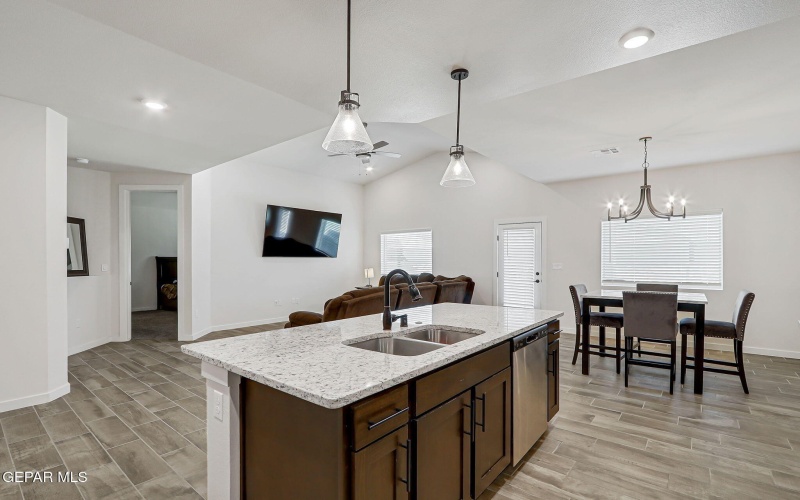 3609 BOB SNEAD Drive, El Paso, TX 79938, 4 Bedrooms Bedrooms, ,2 BathroomsBathrooms,Residential,For Sale,3609 BOB SNEAD Drive,0,933161