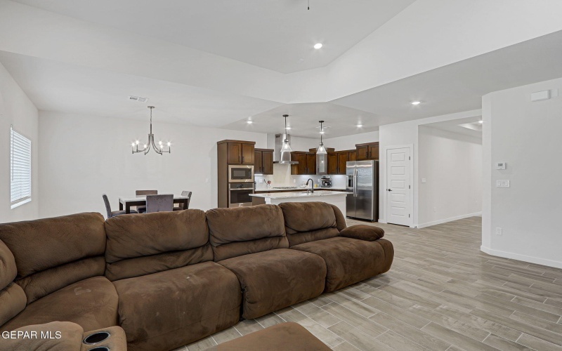 3609 BOB SNEAD Drive, El Paso, TX 79938, 4 Bedrooms Bedrooms, ,2 BathroomsBathrooms,Residential,For Sale,3609 BOB SNEAD Drive,0,933161