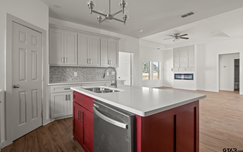 261 CR 4323, Pittsburg, TX 75686, 3 Bedrooms Bedrooms, ,2 BathroomsBathrooms,Residential,For Sale,261 CR 4323,0,25014352