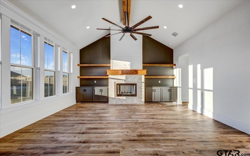 11918 Tara Ln, Lindale, TX 75771, 4 Bedrooms Bedrooms, ,2 BathroomsBathrooms,Residential,For Sale,11918 Tara Ln,0,25016138