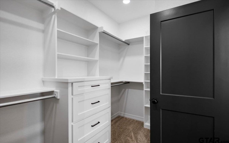 11918 Tara Ln, Lindale, TX 75771, 4 Bedrooms Bedrooms, ,2 BathroomsBathrooms,Residential,For Sale,11918 Tara Ln,0,25016138