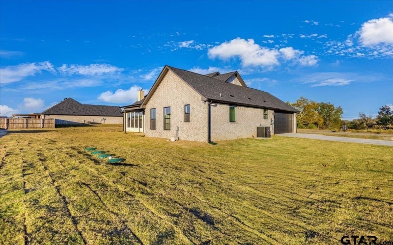 11918 Tara Ln, Lindale, TX 75771, 4 Bedrooms Bedrooms, ,2 BathroomsBathrooms,Residential,For Sale,11918 Tara Ln,0,25016138