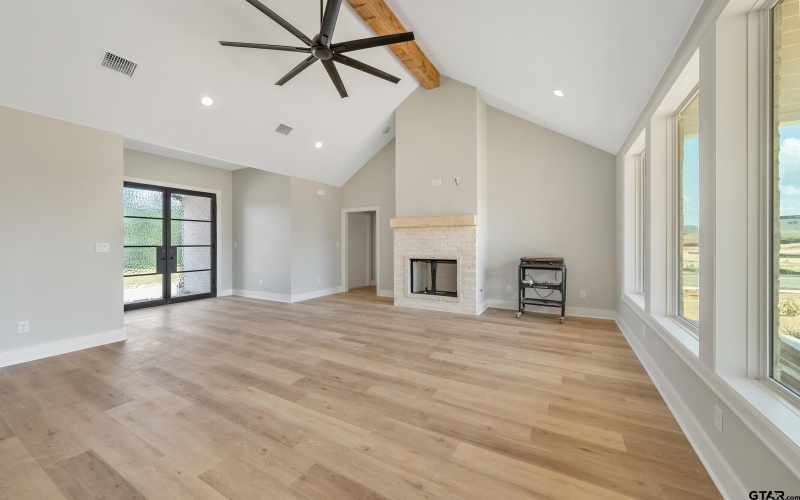 606 Prince Ln, Tyler, TX 75704, 4 Bedrooms Bedrooms, ,2 BathroomsBathrooms,Residential,For Sale,606 Prince Ln,0,25016162