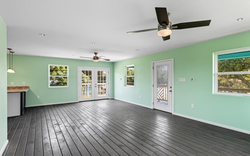 1123 S Fuqua Street, ROCKPORT, TX 78382, 3 Bedrooms Bedrooms, ,2 BathroomsBathrooms,Residential,For Sale,1123 S Fuqua Street,0,149053