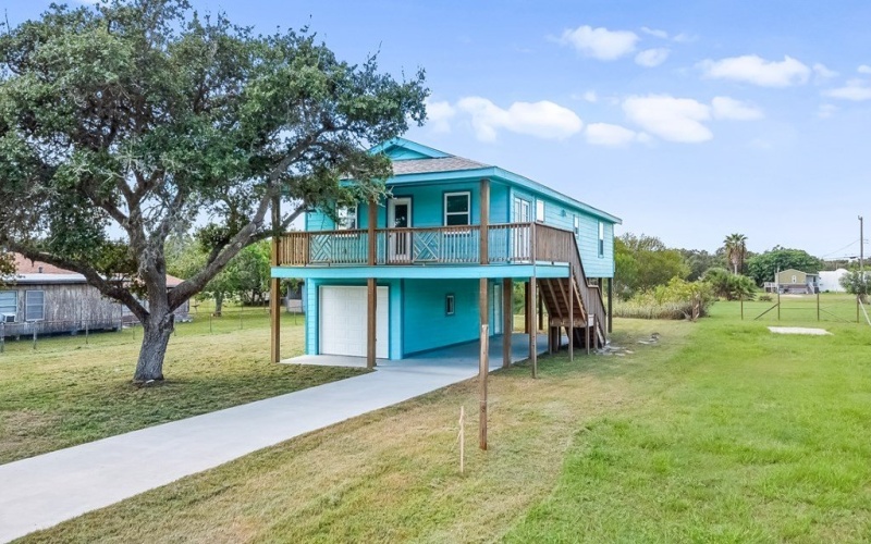 1123 S Fuqua Street, ROCKPORT, TX 78382, 3 Bedrooms Bedrooms, ,2 BathroomsBathrooms,Residential,For Sale,1123 S Fuqua Street,0,149053