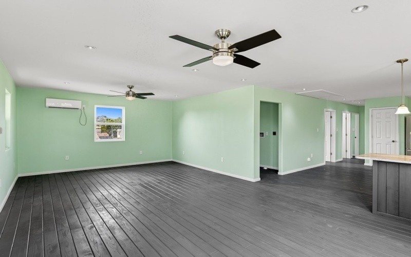 1123 S Fuqua Street, ROCKPORT, TX 78382, 3 Bedrooms Bedrooms, ,2 BathroomsBathrooms,Residential,For Sale,1123 S Fuqua Street,0,149053