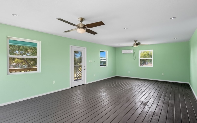 1123 S Fuqua Street, ROCKPORT, TX 78382, 3 Bedrooms Bedrooms, ,2 BathroomsBathrooms,Residential,For Sale,1123 S Fuqua Street,0,149053