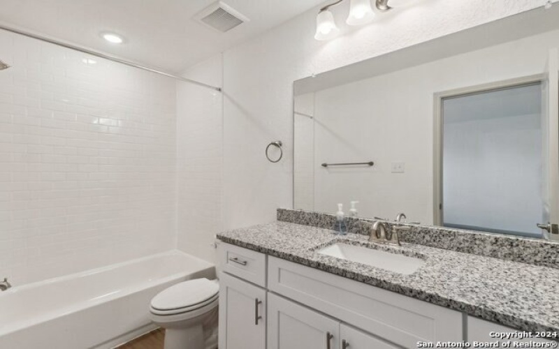 10219 Tulipwood Run, San Antonio, TX 78252, ,5 BathroomsBathrooms,Residential Multi Family,For Sale,10219 Tulipwood Run,0,1873867