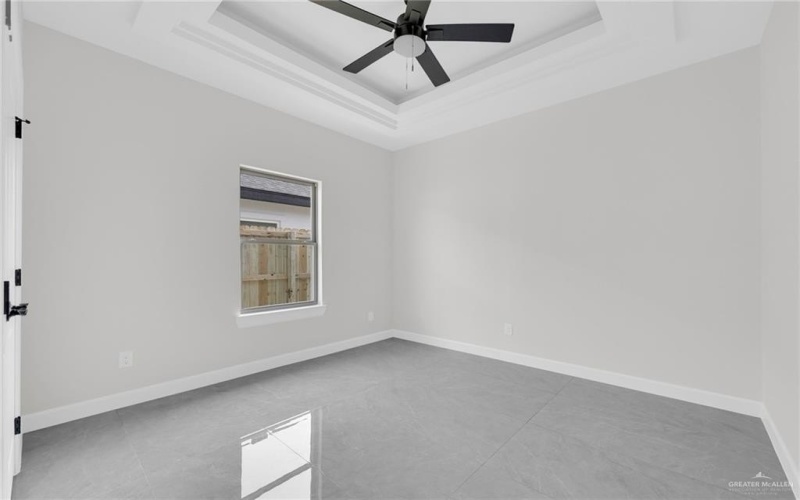 1012 N Buxton Avenue, Edinburg, TX 78541, 4 Habitaciones Habitaciones , ,3 BañosBaños,Residential,En Venta,1012 N Buxton Avenue,470460