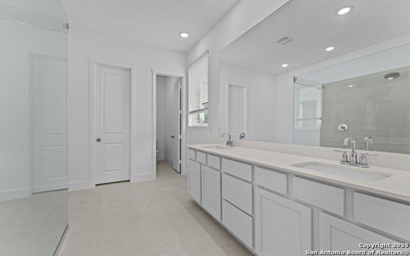 5516 Paschal Park, New Braunfels, TX 78132, 4 Bedrooms Bedrooms, ,3 BathroomsBathrooms,Residential,For Sale,5516 Paschal Park,0,1920395