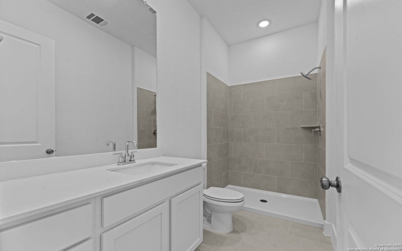 5496 Paschal Park, New Braunfels, TX 78132, 5 Bedrooms Bedrooms, ,5 BathroomsBathrooms,Residential,For Sale,5496 Paschal Park,0,1920413