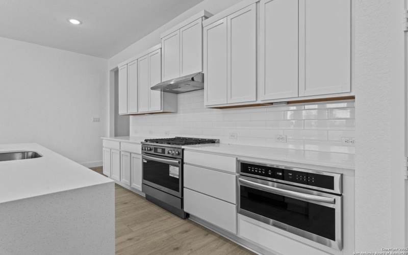 5496 Paschal Park, New Braunfels, TX 78132, 5 Bedrooms Bedrooms, ,5 BathroomsBathrooms,Residential,For Sale,5496 Paschal Park,0,1920413