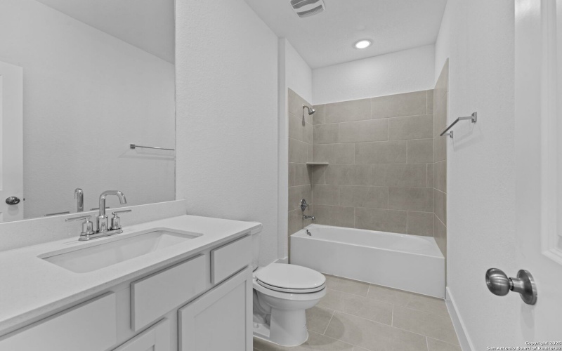 5496 Paschal Park, New Braunfels, TX 78132, 5 Bedrooms Bedrooms, ,5 BathroomsBathrooms,Residential,For Sale,5496 Paschal Park,0,1920413