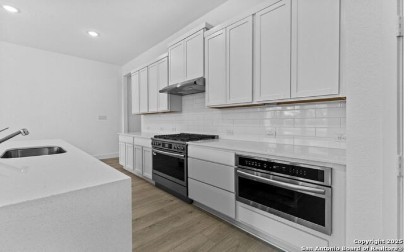 5492 Paschal Park, New Braunfels, TX 78132, 5 Bedrooms Bedrooms, ,5 BathroomsBathrooms,Residential,For Sale,5492 Paschal Park,0,1920424