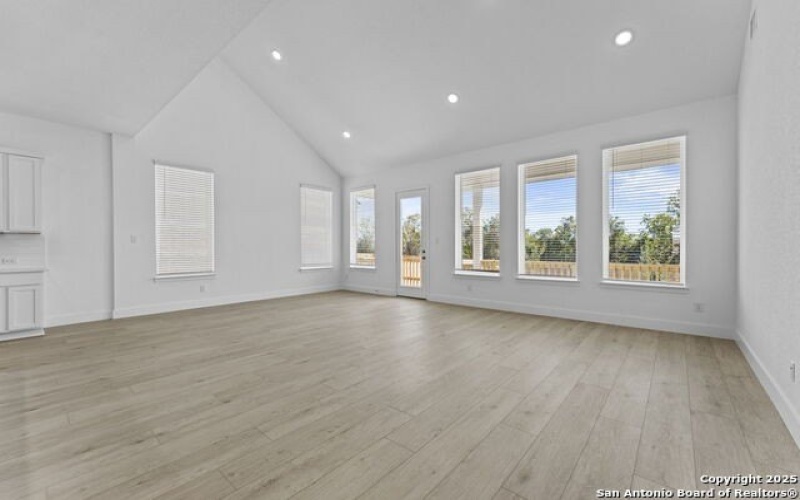 5492 Paschal Park, New Braunfels, TX 78132, 5 Bedrooms Bedrooms, ,5 BathroomsBathrooms,Residential,For Sale,5492 Paschal Park,0,1920424