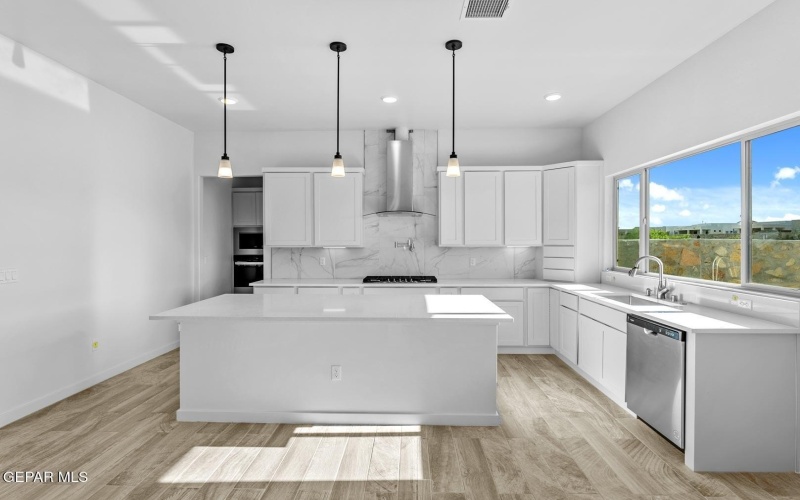 12984 Tatenhill Drive, El Paso, TX 79928, 4 Habitaciones Habitaciones , ,3 BañosBaños,Residential,En Venta,12984 Tatenhill Drive,0,933170