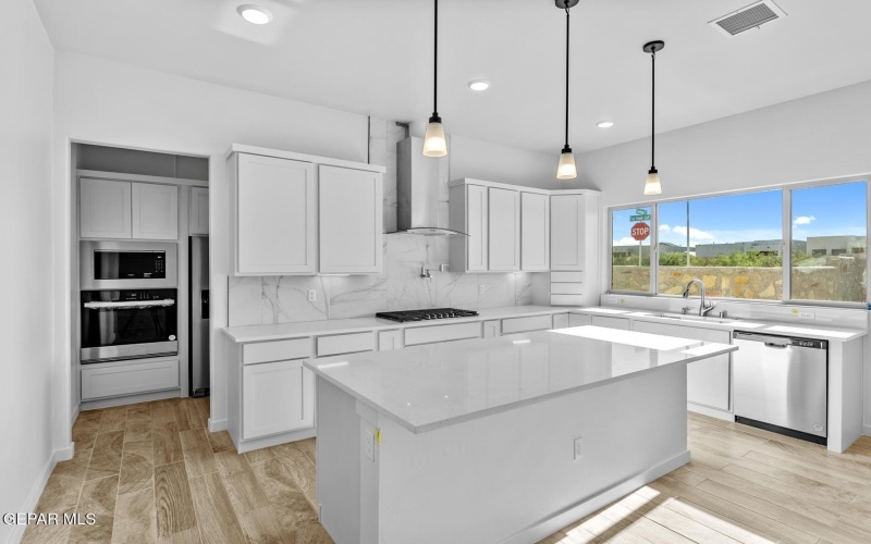 12984 Tatenhill Drive, El Paso, TX 79928, 4 Habitaciones Habitaciones , ,3 BañosBaños,Residential,En Venta,12984 Tatenhill Drive,0,933170