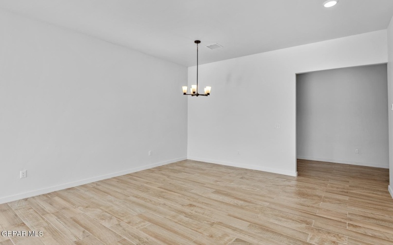 12984 Tatenhill Drive, El Paso, TX 79928, 4 Habitaciones Habitaciones , ,3 BañosBaños,Residential,En Venta,12984 Tatenhill Drive,0,933170