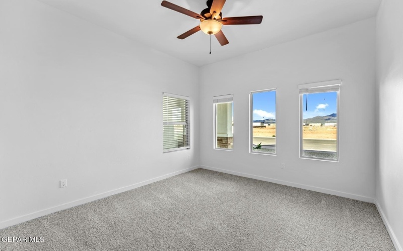 12984 Tatenhill Drive, El Paso, TX 79928, 4 Habitaciones Habitaciones , ,3 BañosBaños,Residential,En Venta,12984 Tatenhill Drive,0,933170