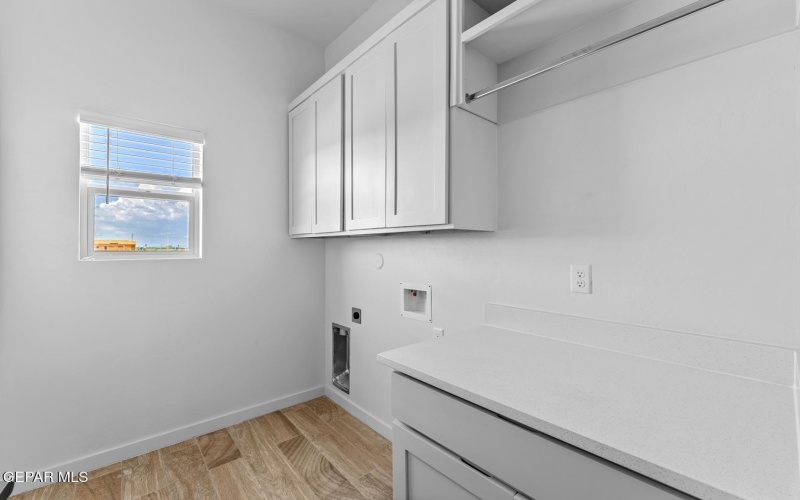 12984 Tatenhill Drive, El Paso, TX 79928, 4 Habitaciones Habitaciones , ,3 BañosBaños,Residential,En Venta,12984 Tatenhill Drive,0,933170