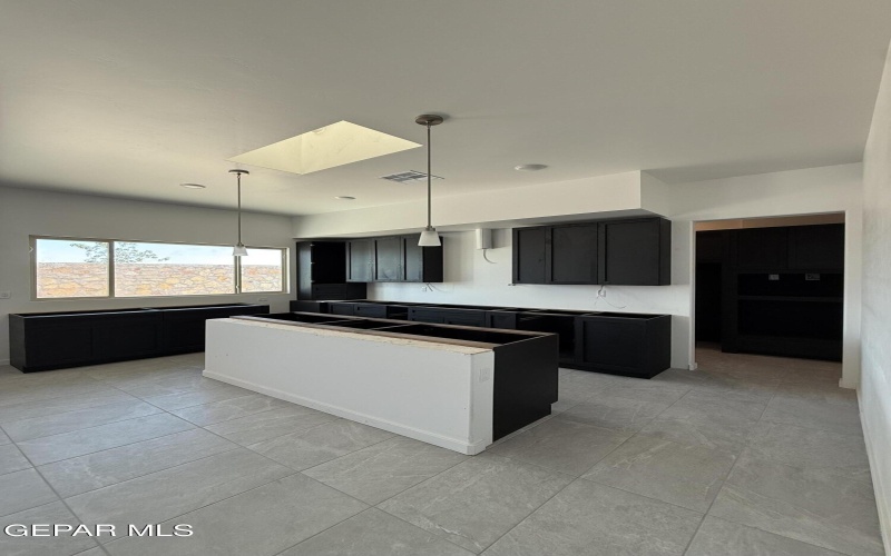 12984 Tatenhill Drive, El Paso, TX 79928, 4 Habitaciones Habitaciones , ,3 BañosBaños,Residential,En Venta,12984 Tatenhill Drive,0,933170