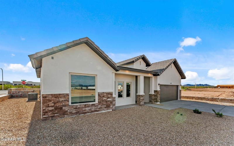 12984 Tatenhill Drive, El Paso, TX 79928, 4 Habitaciones Habitaciones , ,3 BañosBaños,Residential,En Venta,12984 Tatenhill Drive,0,933170