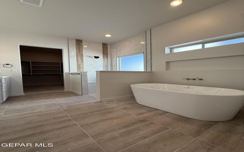 12980 TATENHILL Drive, El Paso, TX 79928, 4 Habitaciones Habitaciones , ,3 BañosBaños,Residential,En Venta,12980 TATENHILL Drive,0,933173