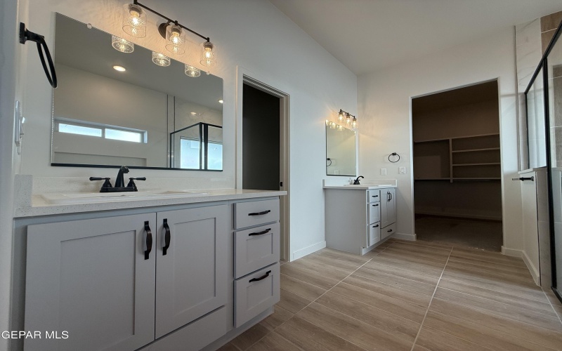 12980 TATENHILL Drive, El Paso, TX 79928, 4 Bedrooms Bedrooms, ,3 BathroomsBathrooms,Residential,For Sale,12980 TATENHILL Drive,0,933173