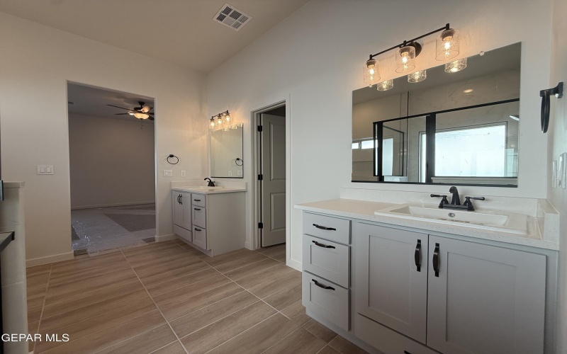 12980 TATENHILL Drive, El Paso, TX 79928, 4 Bedrooms Bedrooms, ,3 BathroomsBathrooms,Residential,For Sale,12980 TATENHILL Drive,0,933173