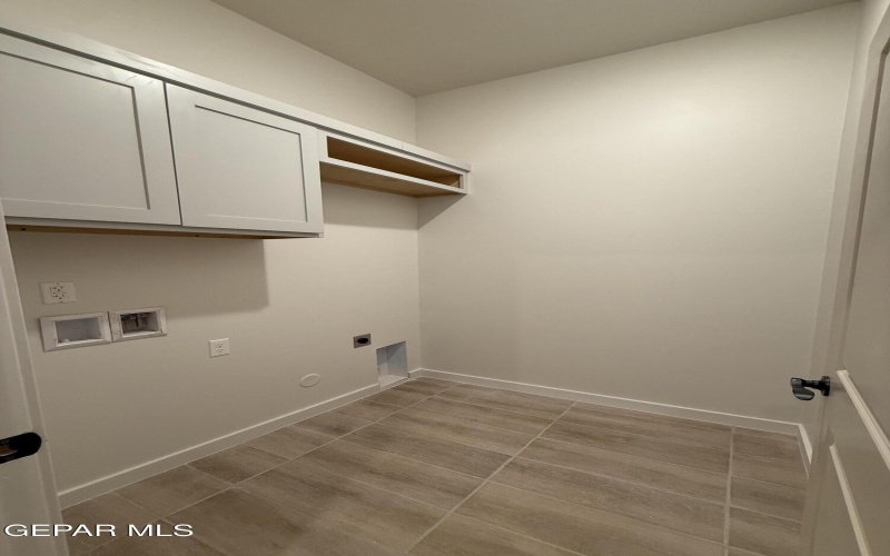 12980 TATENHILL Drive, El Paso, TX 79928, 4 Habitaciones Habitaciones , ,3 BañosBaños,Residential,En Venta,12980 TATENHILL Drive,0,933173